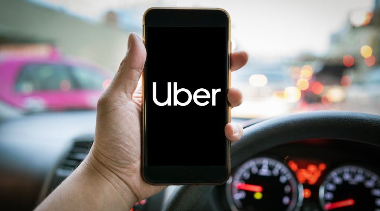 Uber Ceases Operations in Pakistan, Hands Over to Careem